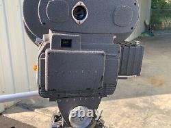 AURICON 16mm Sound On Film cine Movie Camera +magazine & WOODEN TRIPOD EIF20 VTG