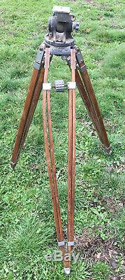 Antique Vintage Wood Tripod by Camera Equip. Co. NY Patent Appl Okay Condition
