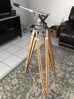 Auricon CM72 16mm Vintage Motion Picture Camera with Wooden Tripod
