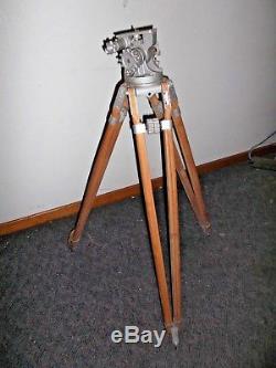 F&B/CECO INC. Motion pict. Tripod Antique Wood KNURLED METAL SPREADERS Vintage