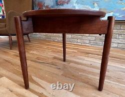 Jens Risom Design Inc Tripod Walnut Wood Side End Table Knoll DWR Vtg Danish Mcm