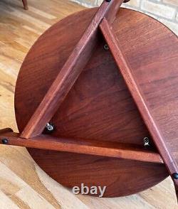 Jens Risom Design Inc Tripod Walnut Wood Side End Table Knoll DWR Vtg Danish Mcm