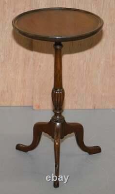 Lovely Pair of Vintage Mahogany Tripod Lamp Side End Wine Tables Very Elegant