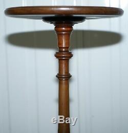 Lovely Vintage Walnut Tripod Lamp Side End Wine Table Ornately Turned Column