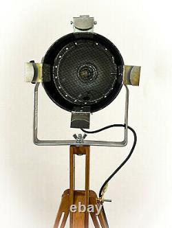 PAR56 Vintage-style Theatre Light on Wooden Tripod