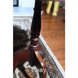Queen Anne Mahogany Wooden Tripod Footed Small Table Bombay Co. Traditional