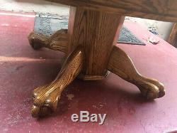 RARE OVAL Oak Coffee Table Tripod Pedestal Unique Grains Lion Bear Paws Vintage