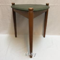 Stackable Tables Tripod Legs Sides Nesting Mid Century 3 Colors Set of 3 Vintage
