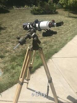 Vintage 1960's telescope with two mountings tripod and wooden cases