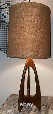 Vintage 60s Walnut Wood Modeline Tripod Lamp with Shade Mid Century Modern Atomic