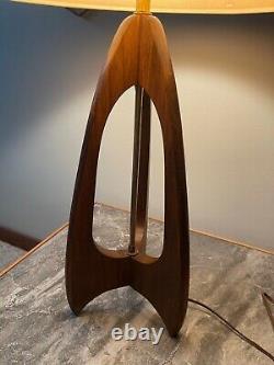 Vintage 60s Walnut Wood Modeline Tripod Lamp with Shade Mid Century Modern Atomic