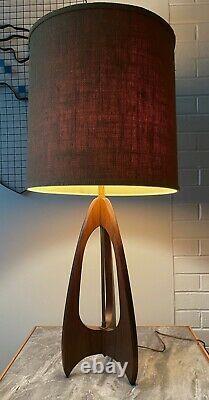 Vintage 60s Walnut Wood Modeline Tripod Lamp with Shade Mid Century Modern Atomic