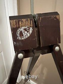 Vintage Anco Built Wood/wooden Art/artist's Easel -glendale New York-64