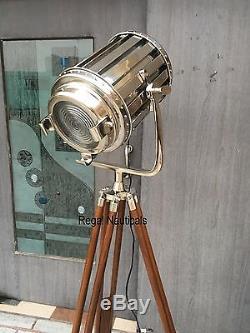 Vintage Classic Deco Photographers Spot Searchlight Tripod Floor Lamp Wooden New