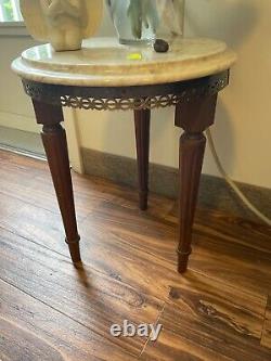 Vintage French Louis XVI style Guéridon Italian Marble Top Tripod Side Table