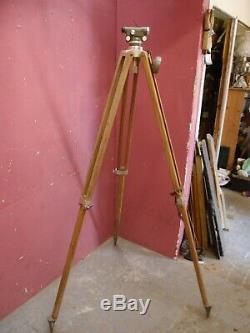 Vintage Kern Aarau Switzerland Wooden & Aluminium Tripod & Surveyor's Level