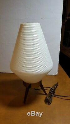 Vintage MID Century Modern Atomic Beehive Lamp White Wooden Tripod Legs