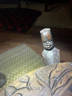 Vintage Malawian Ebony Wood authentic tripod table reversible top. Hand carved