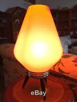 Vintage Mid Century Atomic Tripod Beehive Plastic Orange Shade Table Lamp