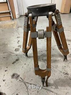 Vintage Wood Baby Tripod Legs Nice Shape 6 Inch Diameter Bowl