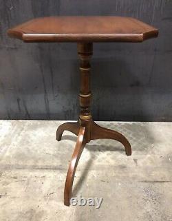 Vtg. Hitchcock Furniture Tripod Cherry Lamp/Candle Table/Stand Stenciled Border