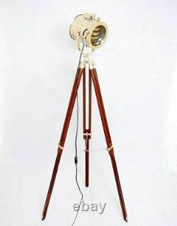 Ancienne Vintage Laiton Recherche Spotlight Focus Lampadaire Sur Pied De Trépied En Bois