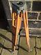 Génie En Bois Vintage / Arpenteurs Theodolite Trépied Lampe Conversion De La Lumière