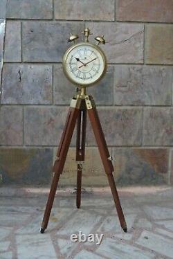 Horloge nautique vintage en bois sur pied trépied décoratif