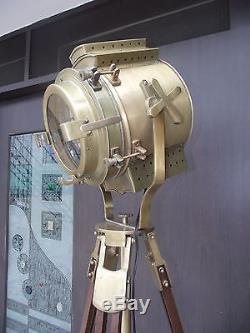 Lampe De Ikea De Plancher De Trépied De Lumière De Cru De Tache Antique Antique De Concepteur Industriel