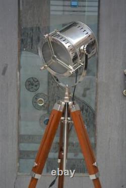 Lampe De Plancher De Lampe De Recherche Studio Industriel Vintage Avec Trépied En Bois Nautique Gif