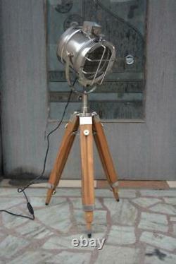 Lampe De Recherche De Plancher Vintage Spotlight Chrome Avec Trépied En Bois
