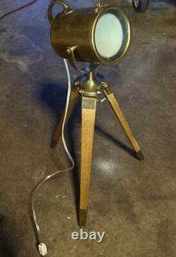 Lampe de plancher nautique projecteur de recherche sur trépied en bois vintage Lampe de décoration intérieure avec cordon