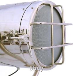 Lampe de projecteur de recherche vintage sur pied trépied en bois nautique