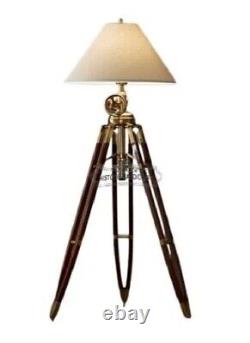 Lampe sur pied trépied royale marine vintage en bois brun Nautica solide