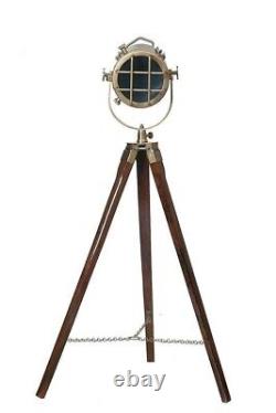 Lampe trépied sur pied de sol projecteur lumineux antique de studio nautique vintage de phare de recherche