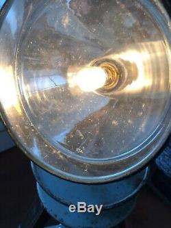Old Vintage Rustique En Bois Réglable Trépied Lampe Spot Light One Off