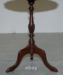 Paire De Bevan Funell His & Her Vintage Mahogany Trépied Lamp Side End Tables