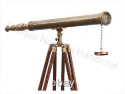 Télescope Antique De 32 Pouces Brun Brun De Laiton Avec Le Support En Bois Brun De Trépied