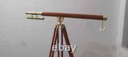 Télescope nautique en laiton antique sur trépied en bois standing maritime
