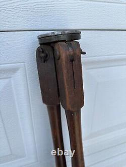 Trépied en bois fixe pour niveau de visée d'instruments avec jambes coniques