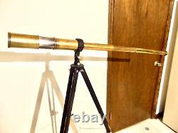 Trépied simple et ajustable pour télescopes anciens