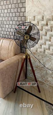 Ventilateur de sol électrique ancien en laiton vintage avec trépied en bois Westinghouse