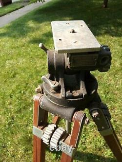 Vintage Camera Equipment Company Ny Professional Junior Wood Tripod