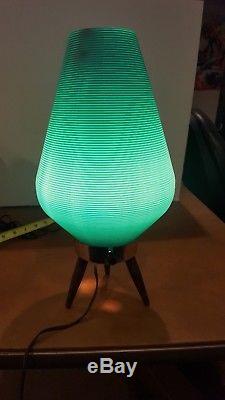 Vintage MID Century Modern Atomic Beehive Lampe Turquoise Teal Jambes De Trépied En Bois