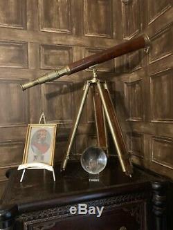 Vintage Maritime 10 Pouces Antique Télescope Avec Brown Table En Bois Trépied