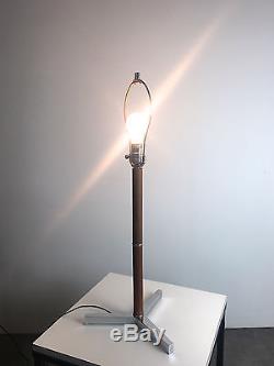 Vtg MID Century Danish Modern Teck Chromé Trépied Lampe De Table Mccobb Thurston Era